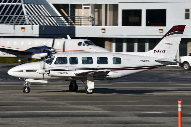 Piper Navajo (C-FVVS)