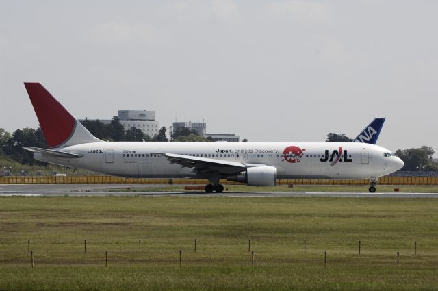 BOEING 767-300 (JA623J) - Departure at Narita Intl Airport Rwy16R on 2013/05/06