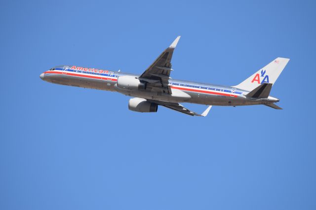 Boeing 757-200 (N675AN)