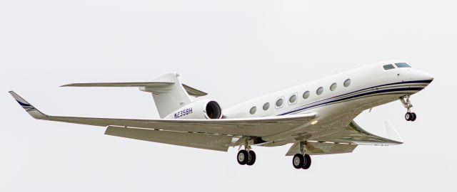 Gulfstream Aerospace Gulfstream G650 (N235BH)