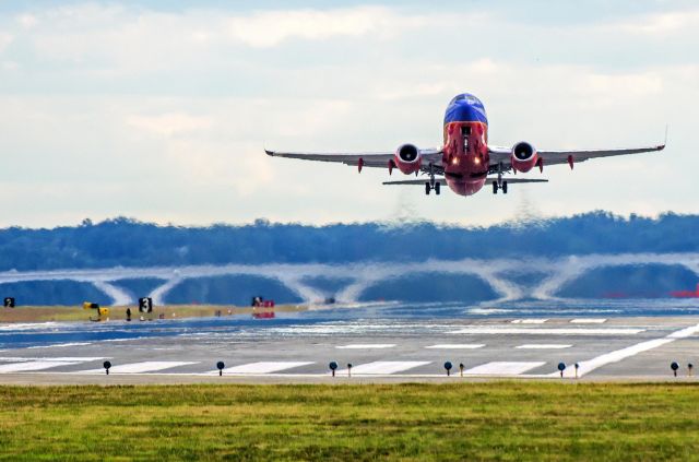 Boeing 737-700 —