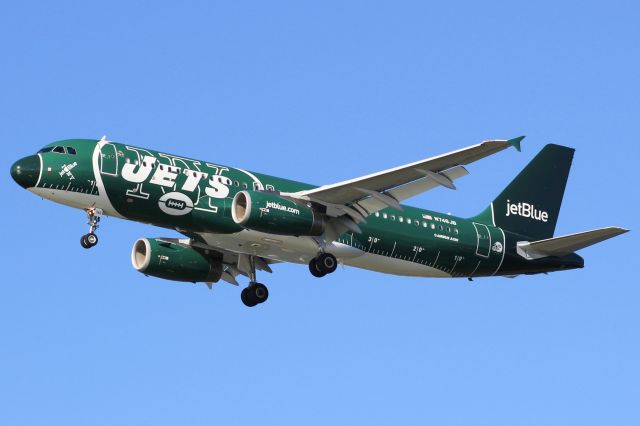 Airbus A320 (N746JB) - New NY Jets livery landing 27 at KBOS