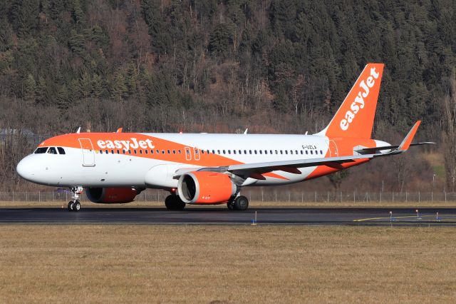Airbus A320neo (G-UZLA)