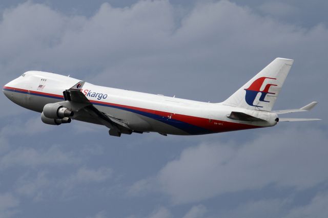 Boeing 747-400 (9M-MPS)
