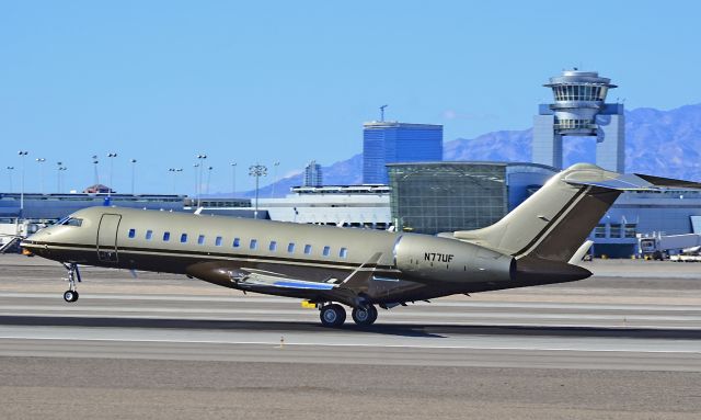 Bombardier Global Express (N77UF) - N77UF 2008 Bombardier BD-700-1A10 Global Express C/N 9284 - McCarran International Airport (KLAS)br /Las Vegas, Nevadabr /TDelCorobr /September 22, 2013