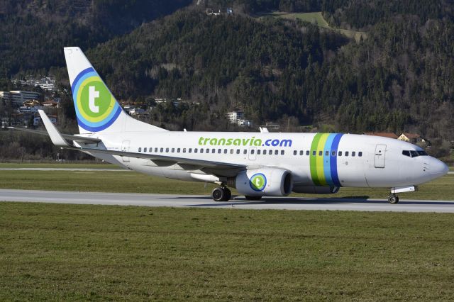 Boeing 737-700 (PH-XRC)