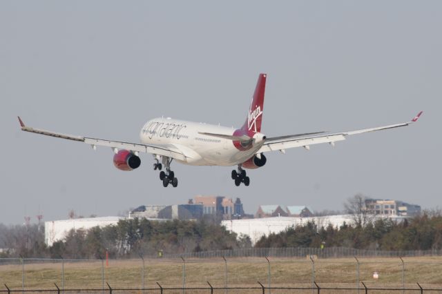 Airbus A330-300 (G-VGEM)