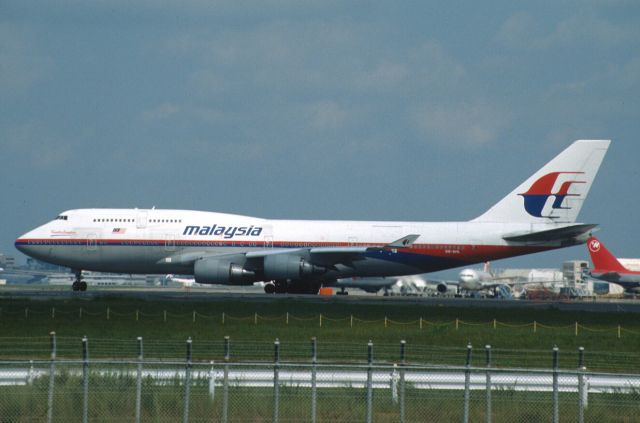 Boeing 747-400 (9M-MHL) - Departure at Narita Intl Airport Rwy34L on 2000/09/21