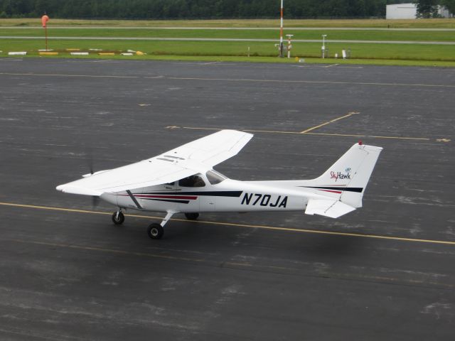 Cessna Skyhawk (N70JA)