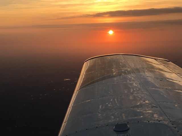 Piper Cherokee (N512CS) - Catching the morning sun enrollees to KRBD