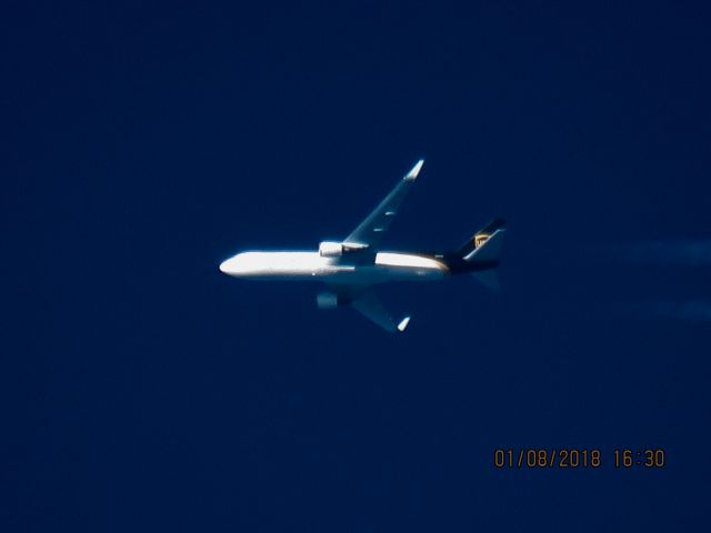 BOEING 767-300 (N307UP)