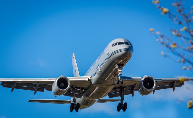 Boeing 757-200 (ANZ7571)