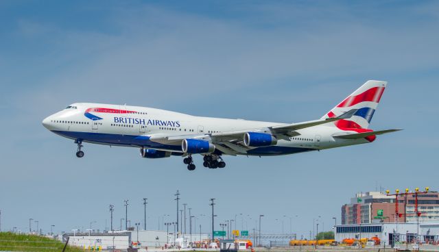 Boeing 747-400 (G-CIVA)