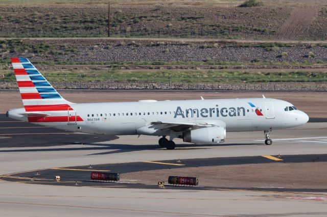 Airbus A320 (N667AW)