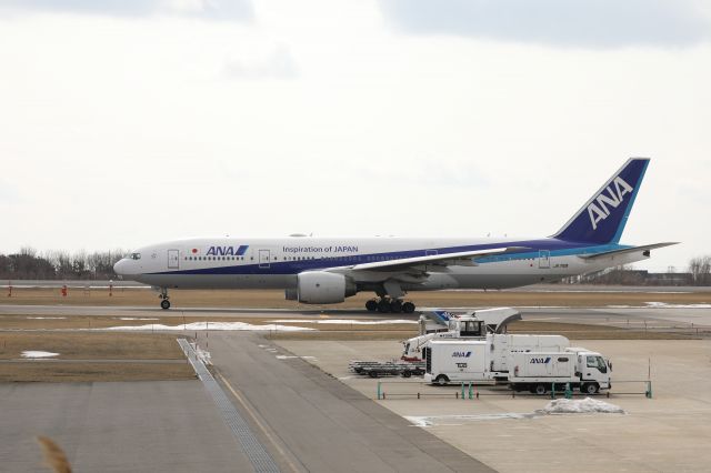 Boeing 777-200 (JA710A) - 05 March 2017:HKD-HND.