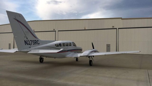 Cessna 402 (N275RC)