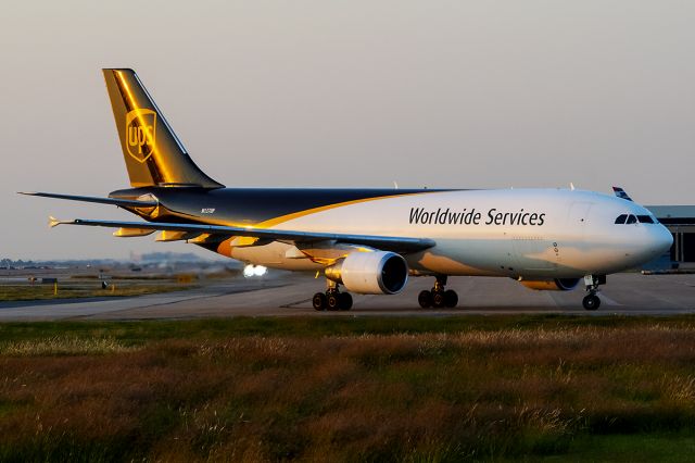 Airbus A300F4-600 (N137UP) - 10/6/2020