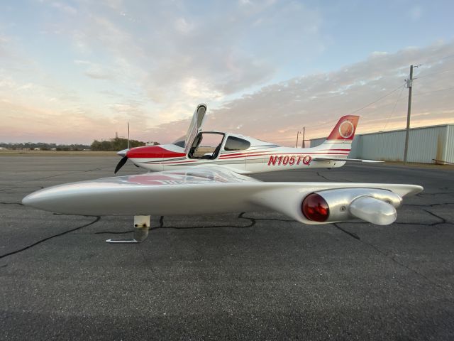 Cirrus SR-22 (N105TQ)