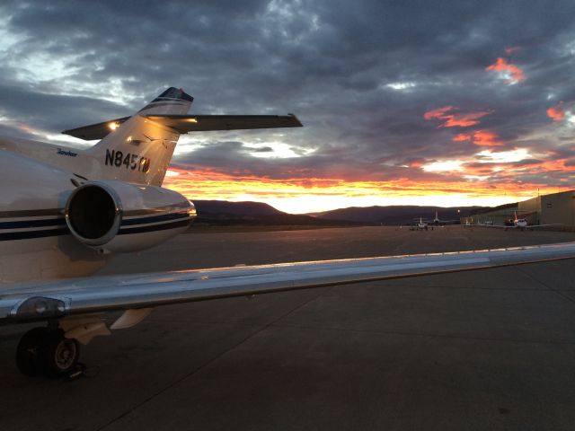 Hawker Siddeley HS-125-400 (N845TM) - Photo taken by Steven Nice 8-11-15, "Sunrise at Eagle".