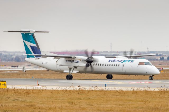 de Havilland Dash 8-400 (C-FENY)