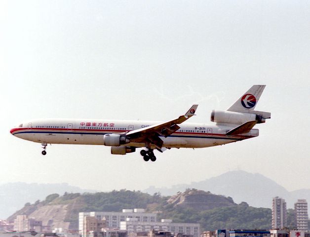 Boeing MD-11 (B-2171)