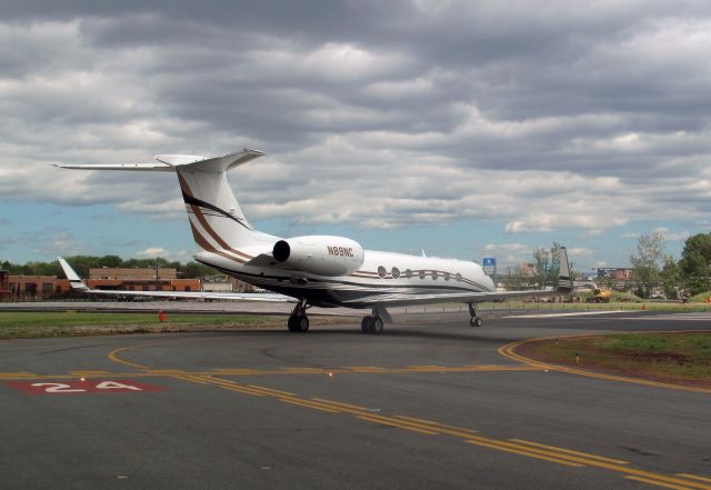 Dassault Falcon 50 (N89NC)