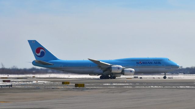 BOEING 747-8 (HL7636) - Korean Air Boeing 747-8B5 HL7636 in New York JFK