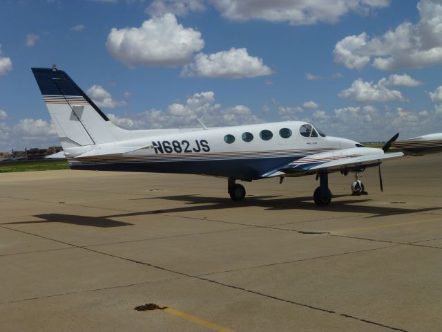 Cessna 340 (N682JS)