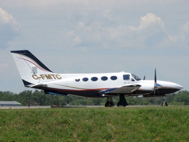 Cessna 421 (C-FMTC)