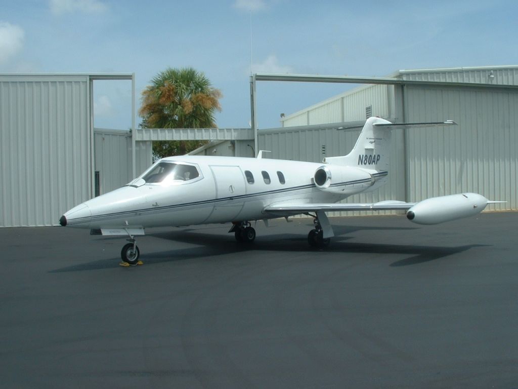 Learjet 24 (N80AP) - Air Ambulance Professionals