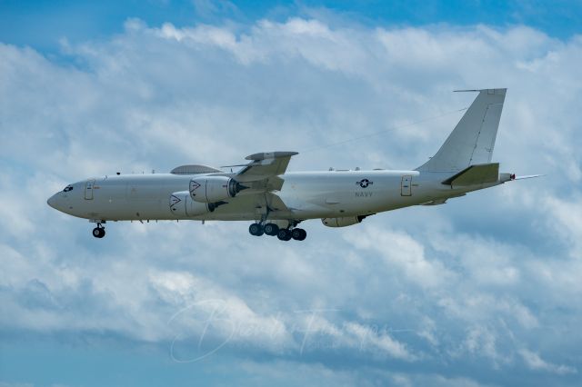 16-4404 — - IRON34 of the VQ-3 Ironman Squadron at Tinker AFB, Oklahoma, conducts approachs on Runway 04 at Ellington Field on 19 October 2021.