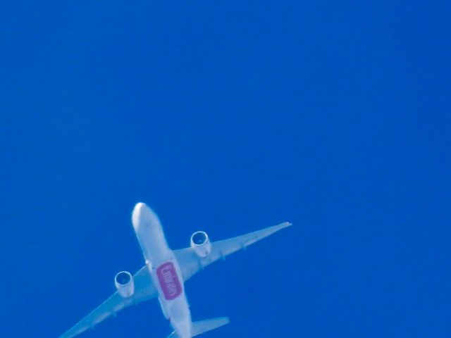 BOEING 777-200LR (A6-EWI) - UAE78FHbr /DXB-IAHbr /10/11/22