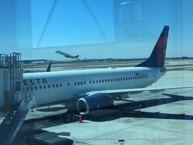 Boeing 737-800 (N379DA) - With an MD-90 departing in the background!