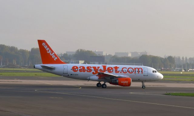 Airbus A319 (G-EZIH) - EasyJet Airbus A319-111 G-EZIH in Amsterdam 