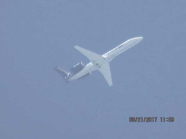 Embraer ERJ-145 (N824HK)