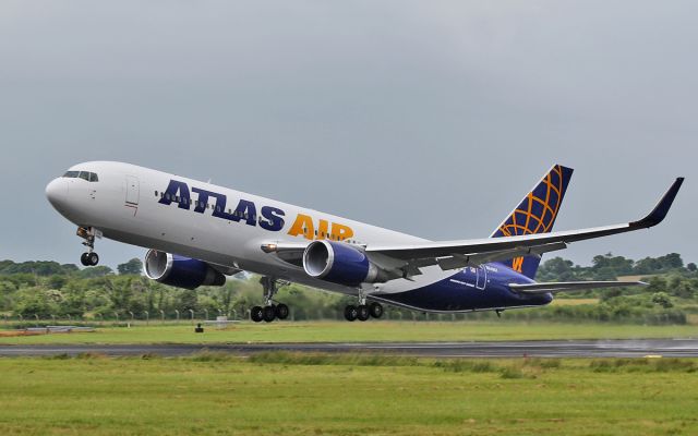 BOEING 767-300 (N649GT) - atlas air b767-3 n649gt dep shannon 21/6/16.