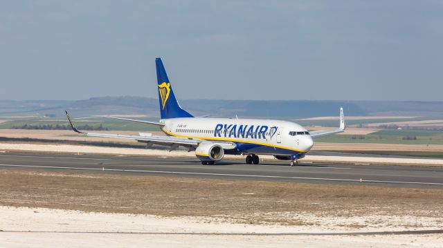 Boeing 737-700 (EI-EBK)