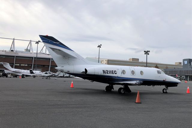 Dassault Falcon 10 (N211EC) - 11/23/2021