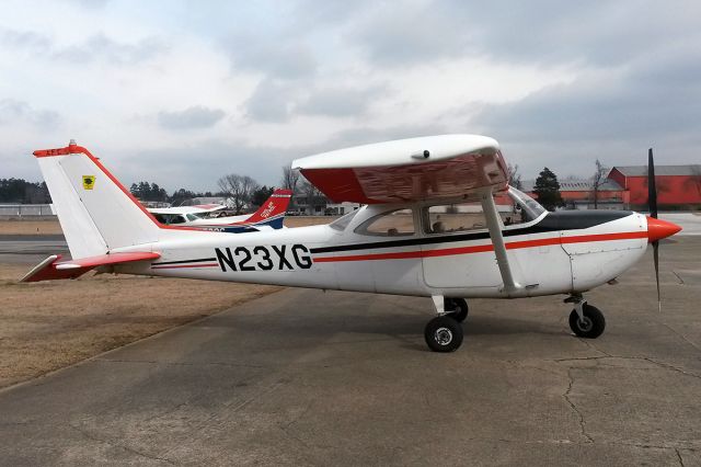 Cessna Skyhawk (N23XG) - Arkansas Forestry Commission aircraft, on the ramp during a SAR mission. February 2014. 