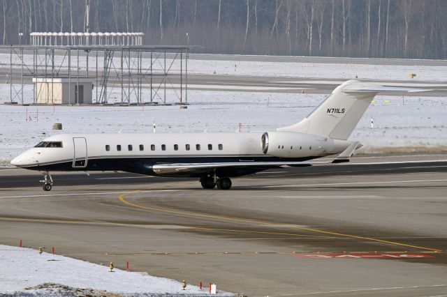 Bombardier Global 5000 (N711LS)