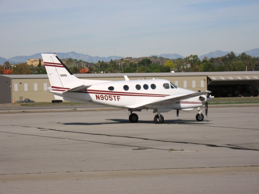 Beechcraft King Air 90 (N905TF) - PRKED AT FULLERTON