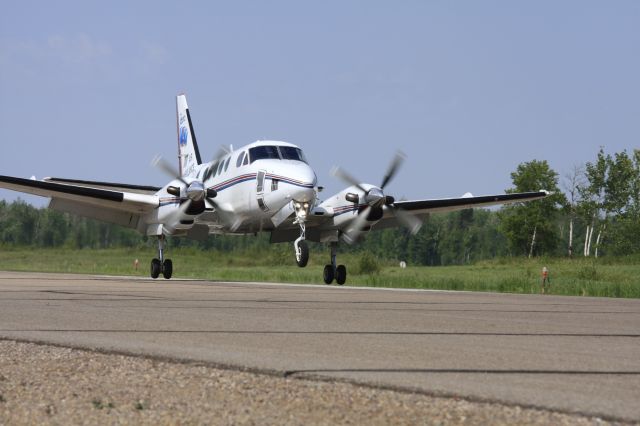 Beechcraft King Air 100 (LT911)