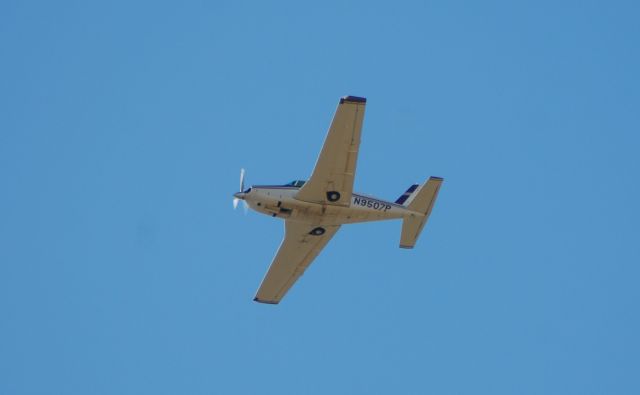 Piper PA-24 Comanche (N9507P)