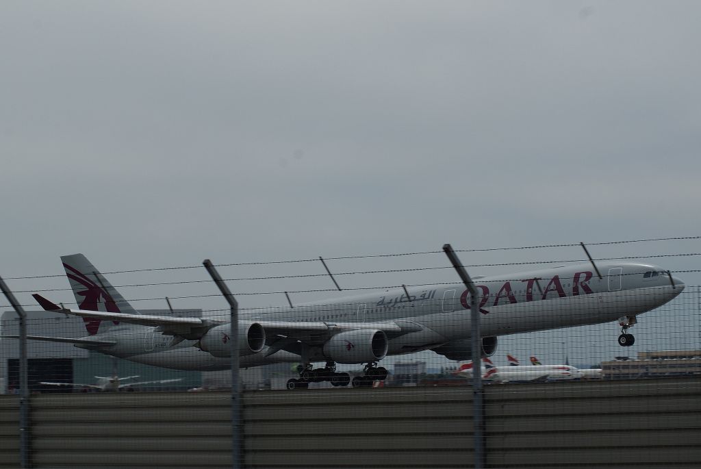 Airbus A340-600 (A7-AGD) - Qatar A340-642 cn798