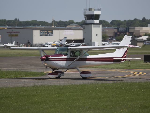 Cessna 152 (N5453M) - Taxiing back after landing runway 08. 1 JUN 2016.