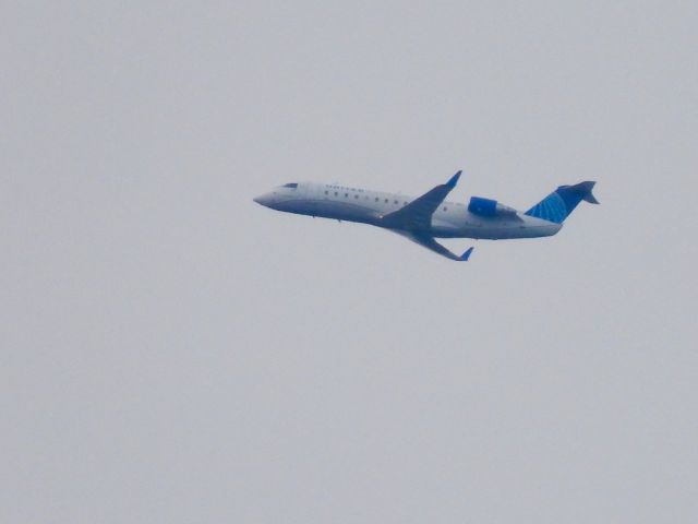 Canadair Regional Jet CRJ-200 (N223JS) - SKW5032br /JLN-DENbr /04/27/22