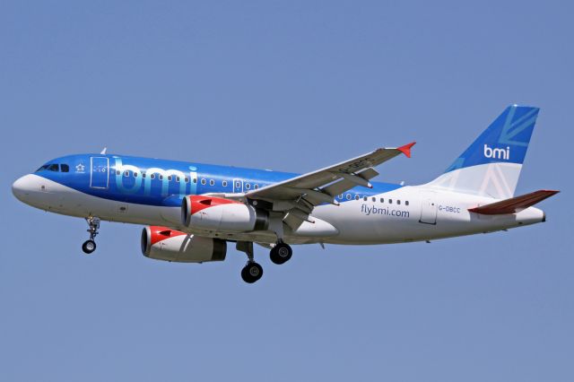 Airbus A319 (G-DBCC)