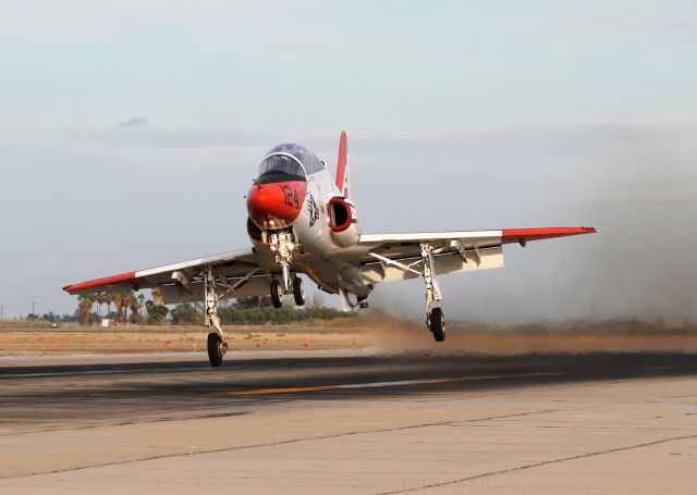 16-5467 — - El Centro The McDonnell Douglas (now Boeing) T-45 Goshawk