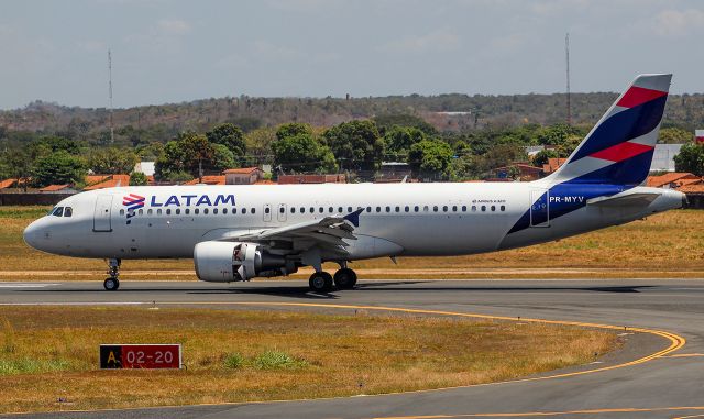 Airbus A320 (PR-MYV)