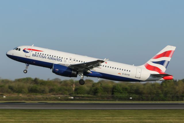 Airbus A320 (G-EUYB) - BA1383 to Heathrow